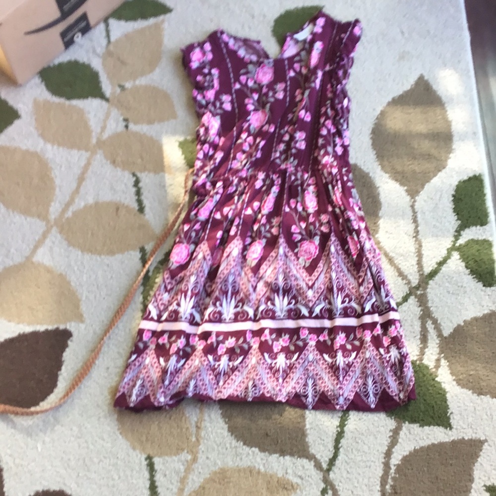 Rose dress with belt